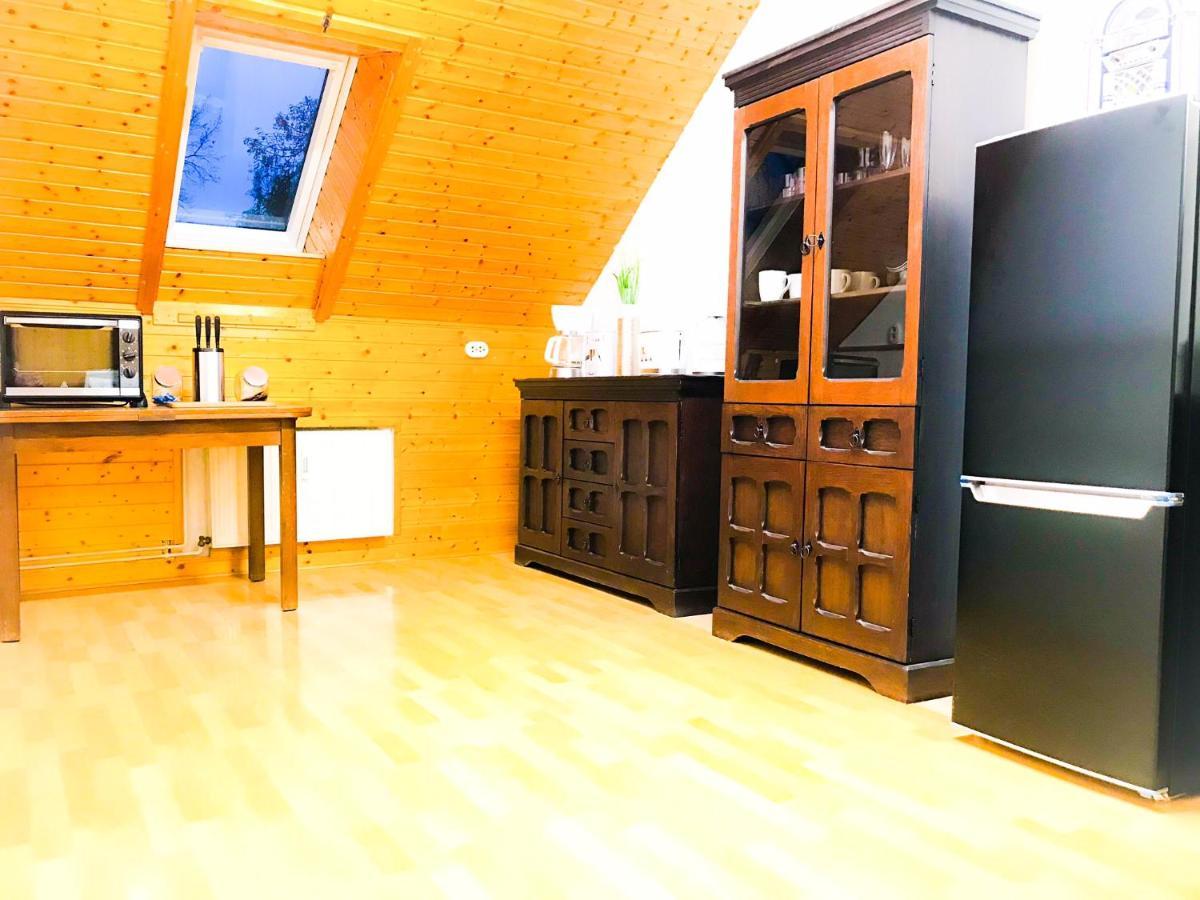 "Casa20200" 2 X Apartments Je 150Qm Fuer Business, Familien, Gruppen, Handwerker 15Min Von Berlin, Erdbeerhof, Outlet B5, 5Min Vom See Falkensee !! 2 Apartment Each 150Qm For Business , Families 15Min From Berlin!! Exterior foto