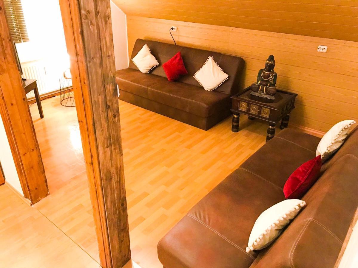 "Casa20200" 2 X Apartments Je 150Qm Fuer Business, Familien, Gruppen, Handwerker 15Min Von Berlin, Erdbeerhof, Outlet B5, 5Min Vom See Falkensee !! 2 Apartment Each 150Qm For Business , Families 15Min From Berlin!! Exterior foto
