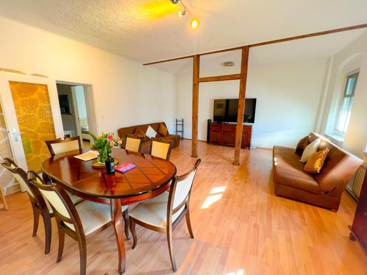 "Casa20200" 2 X Apartments Je 150Qm Fuer Business, Familien, Gruppen, Handwerker 15Min Von Berlin, Erdbeerhof, Outlet B5, 5Min Vom See Falkensee !! 2 Apartment Each 150Qm For Business , Families 15Min From Berlin!! Exterior foto